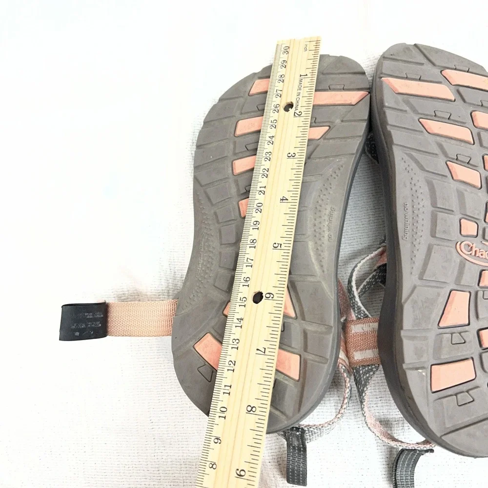 Chaco pink & gray strappy arch support‎ kids 1 sandals Outdoor Beach Swim Hiking